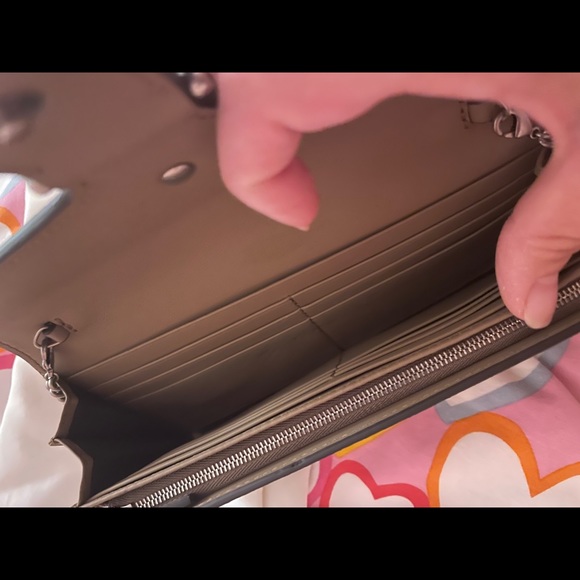 Gucci wallet - Picture 2 of 2